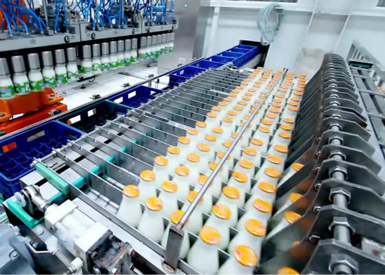 China El PE embotella por completo/operación semi del equipo de proceso del yogur de la pequeña escala auto proveedor