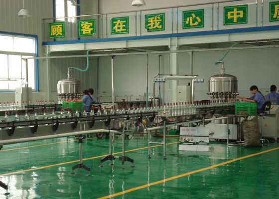 China Cadena de producción en botella de la vodka/del whisky/del licor/de vino sistemas de transportador de empaquetado proveedor
